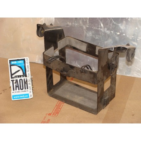 Caja bateria Suzuki GSX-RW 750 1993