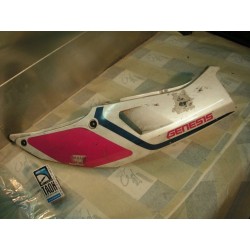 Bajo asiento izquierda Yamaha YZF 750 94