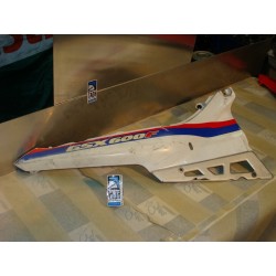 Bajo asiento derecha Suzuki GSX-F 600 1991
