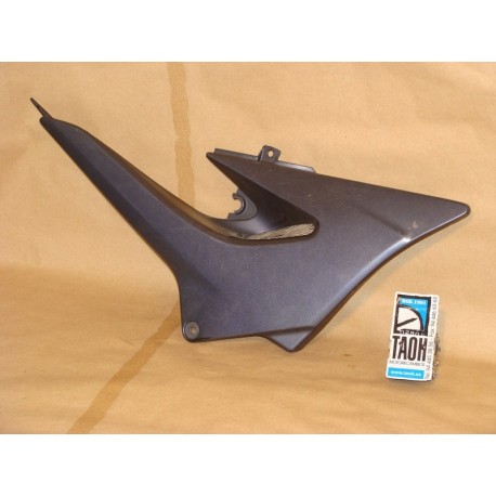 Bajo asiento derecha Kawasaki ZR 750