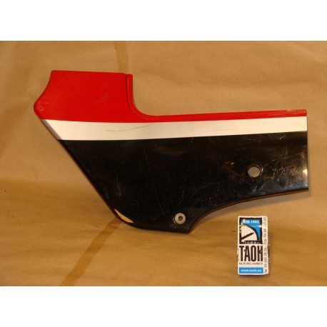 Bajo asiento izquierda Kawasaki GPZ 600 R