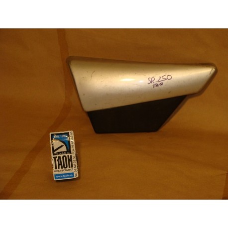 Bajo asiento izquierda Yamaha SR 250