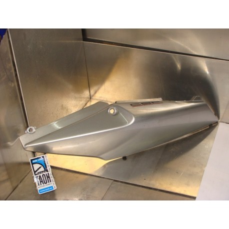 Tapa bajo asiento izquierda Honda CBF 600 S 2005