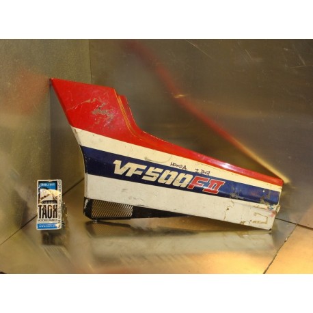 Bajo asiento izquierda Honda VF 500 FII 1985