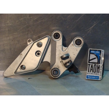Soporte reposapies delantero derecho Yamaha FZ6 2005-2009
