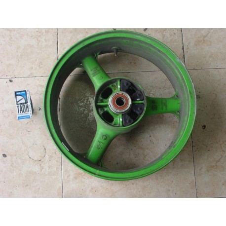 Llanta trasera Kawasaki ZX6 R 1999