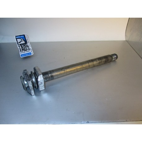 Eje trasero Suzuki GSX-R 600 2003