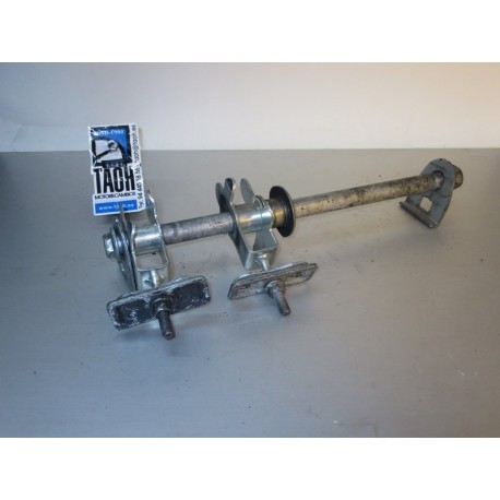 Eje trasero Suzuki GSX-F 600 1999