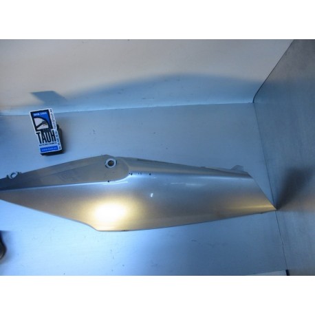 Bajo asiento izquierda Honda CBF 600 