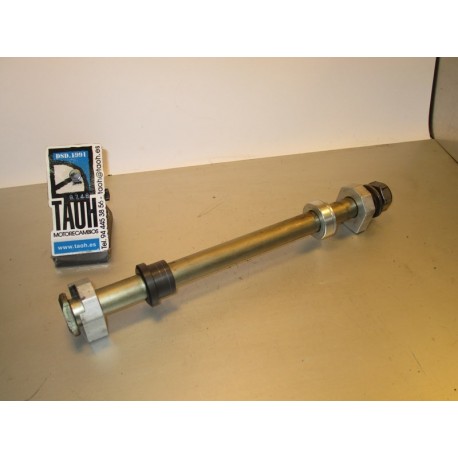 Eje trasero Triumph Street Triple 675 2011