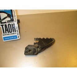 Reposapie delantero derecho Yamaha XT 600 2KF