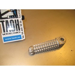 Reposapie trasero izquierdo Yamaha YZF-R1 1999-2002 / YZF-R6 2005 / YZF-R6 2008