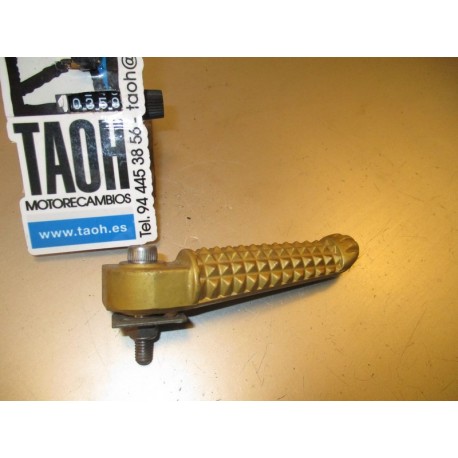 Reposapie trasero derecho Yamaha YZF-R1 1999-2002 / YZF-R6 2005 / YZF-R6 2008