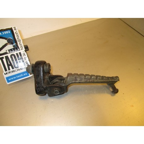 Reposapie delantero derecho Yamaha FZ 750