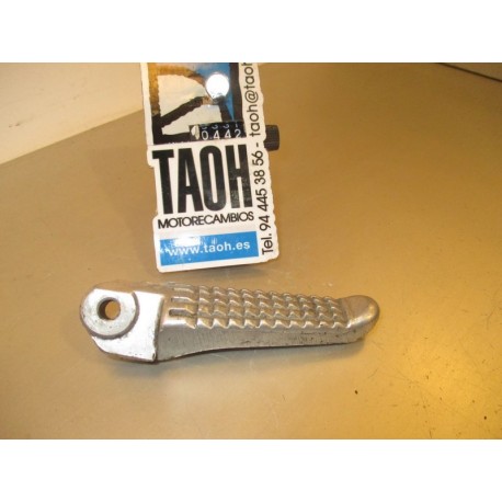 Reposapie trasero izquierdo Suzuki