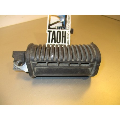 Reposapie trasero izquierdo Suzuki GSX-F 1100 