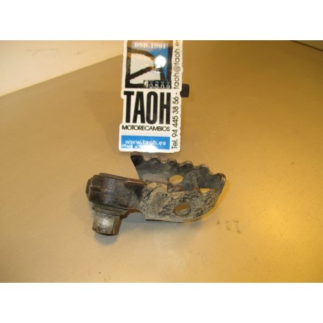 Reposapie delantero derecho Honda XL 600