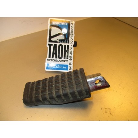 Reposapie delantero derecho Kawasaki GPZ 500 1991