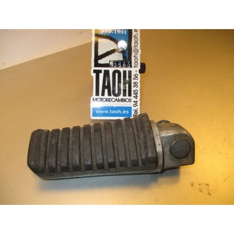 Reposapie trasero derecho Kawasaki GPZ 400 FII / GPZ 600