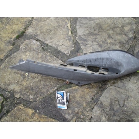 Apoya pies derecho Yamaha X-Max 250 2006