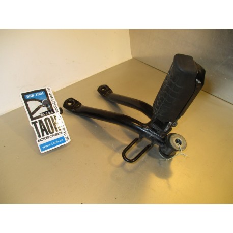 Soporte con reposapie trasero derecho Honda CBF 125 2015