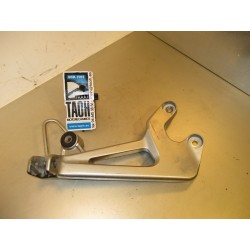 Soporte reposapies trasero derecho Honda VFR 800 F 2000