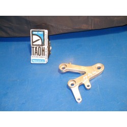 Soporte reposapie delantero derecho Honda CBR 900 RR 2003