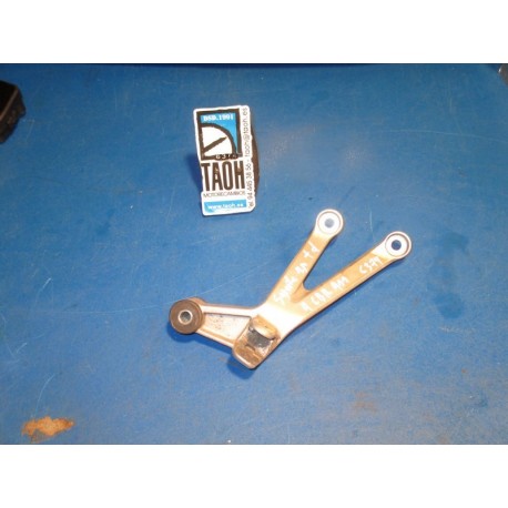 Soporte reposapie trasero derecho Honda CBR 900 RR 2003