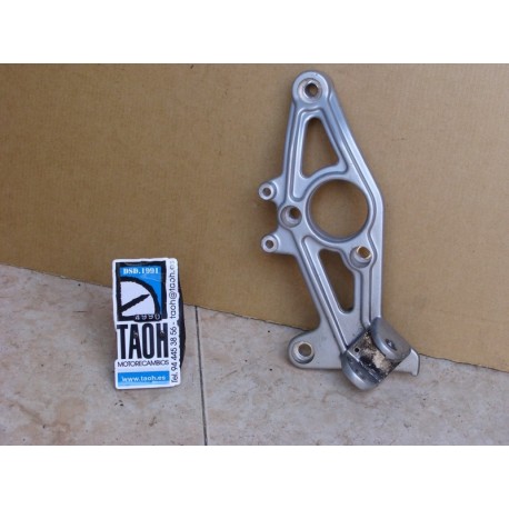 Soporte reposapie delantero derecho BMW R 1150 GS