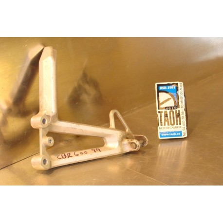 Soporte reposapie trasero izquierdo Honda CBR 600 F 1999-2004