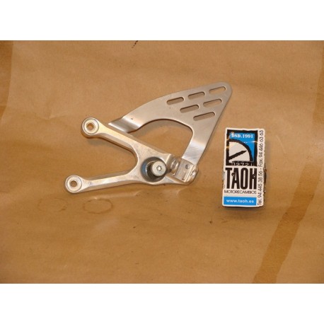 Soporte reposapie delantero izquierdo Yamaha YZF-R6 2003-2005