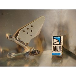 Soporte reposapie trasero izquierdo Kawasaki ZX636 R 2005