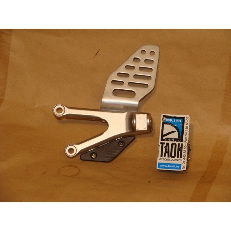 Soporte reposapie delantero izquierdo Yamaha YZF-R6 2008