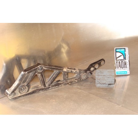 Soporte reposapie izquiero Honda VF 500 FII