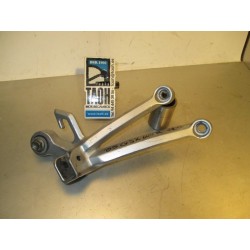 Soporte reposapie trasero derecho Suzuki GSX-R 600 2005 / GSX-R 750 2005