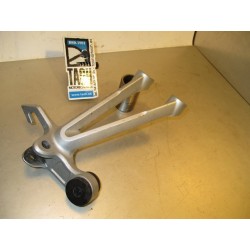Soporte reposapie trasero derecho Suzuki GSX-R 1000 2008
