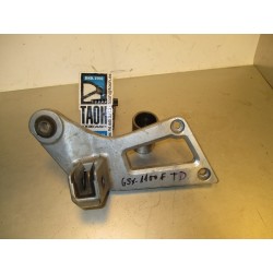 Soporte reposapie trasero derecho Suzuki GSX-F 1100 