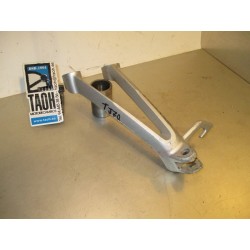 Soporte reposapie trasero izquierdo Suzuki GSX-R 600 2006-2007