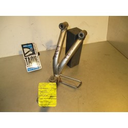 Soporte reposapie trasero izquierdo Suzuki RF 600