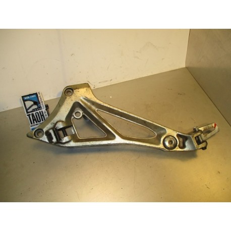 Soporte reposapie izquierdo Suzuki GSX 550 ES