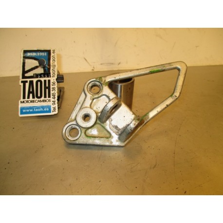 Soporte reposapie delantero izquierdo Kawasaki GPX 600 R