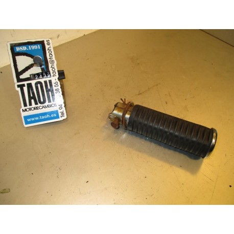 Reposapie trasero izquierdo Kymco Venox 250