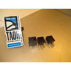 G8HN-1A4T Rel´e Triumph Street Triple 675 2011