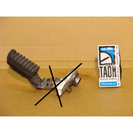 Reposapie delantero derecho Honda Africa Twin