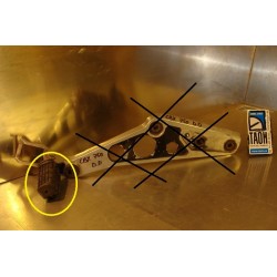 Reposapie trasero derecho Honda CBX 750 F