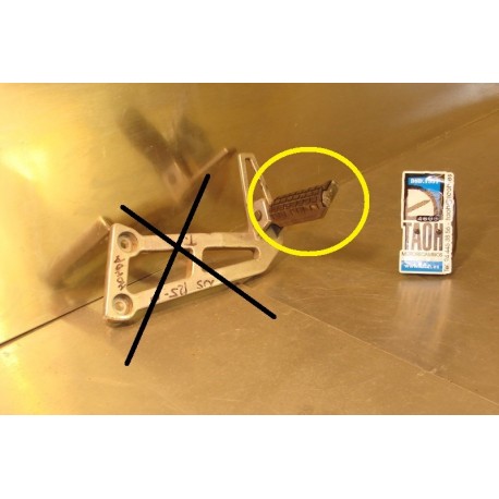 Reposapie trasero izquierdo Honda NS 125 F