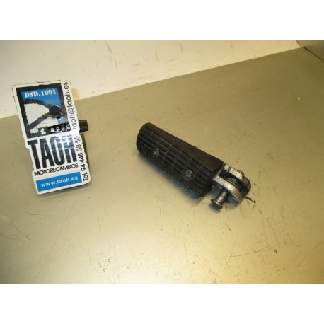 Reposapie delantero derecho Hyosung GT 250 / 650 Comet 2010