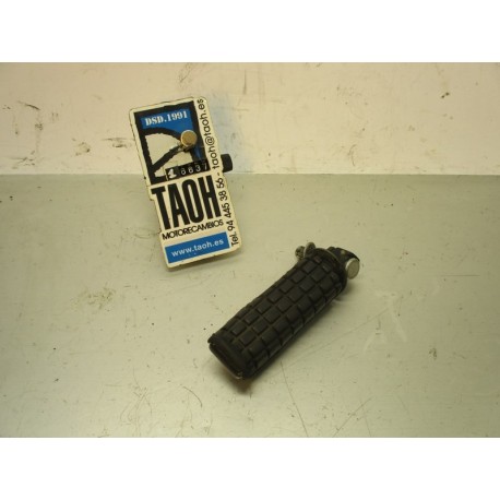 Reposapie trasero derecho Honda Deauville 650