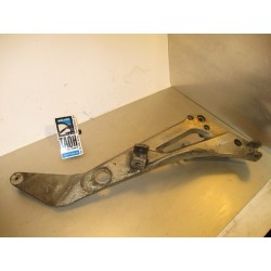 Soporte reposapie derecho Honda Deauville 650