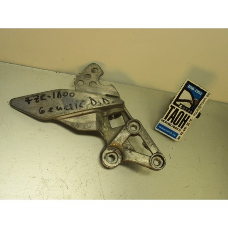 Soporte reposapie delantero derecho Yamaha FZR 1000 Genesis 1987-1988